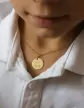 Médaille Ronde Or Empreintes Mains Personnalisable