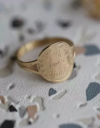 Bague Ronde You Make My Heart Smile en Or Personnalisable