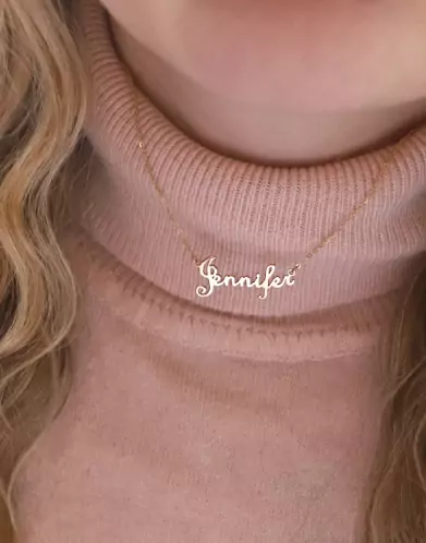 Collier Prénom Typographie Anglaise en Or Personnalisable