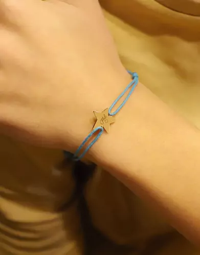 Bracelet Étoile en Or Personnalisable sur Cordon