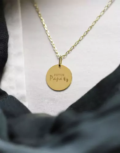 Médaille Ronde M Futur Papa en Or Personnalisable