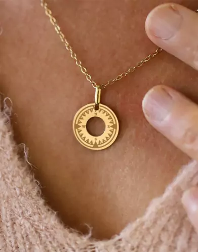 Médaille Rond Ajouré M Décor Boussole