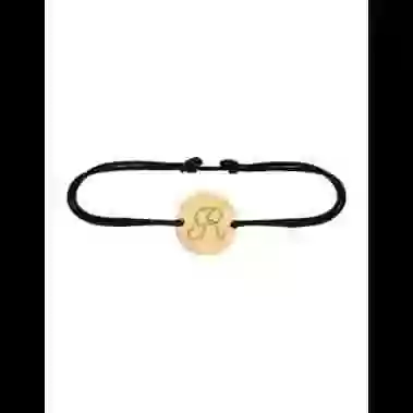 Bracelet Rond Cordon Lettre Gravée Style Calligraphie en Or Personnalisable image cachée